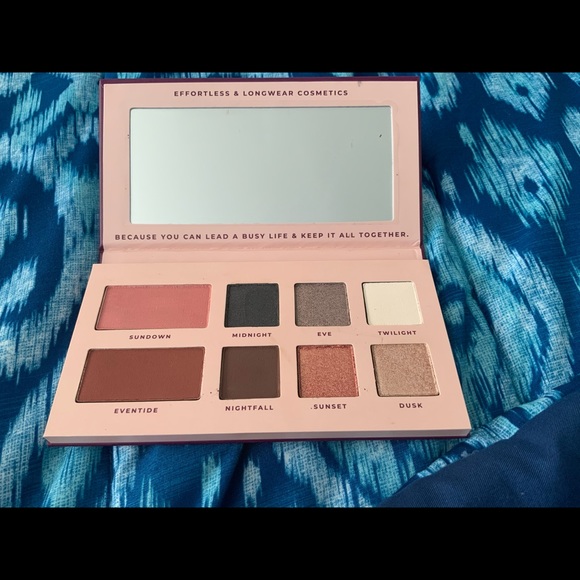 Blinc Limited Edition Glamour Pallette - Picture 3 of 3